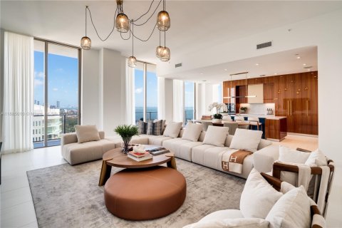 Купить кондоминиум в Майами, Флорида 5 спален, 614.18м2, № 1942176 - фото 15