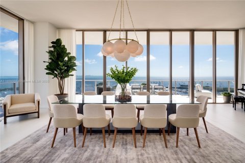 Купить кондоминиум в Майами, Флорида 5 спален, 614.18м2, № 1942176 - фото 7