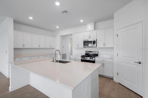 Casa en alquiler en Estero, Florida, 3 dormitorios, 204.57 m2 № 2092310 - foto 8