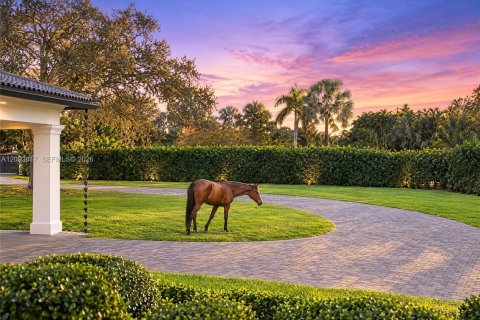 Casa en venta en Southwest Ranches, Florida, 5 dormitorios, 385.17 m2 № 2382139 - foto 26