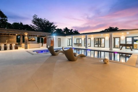 Casa en venta en Southwest Ranches, Florida, 5 dormitorios, 385.17 m2 № 2382139 - foto 3