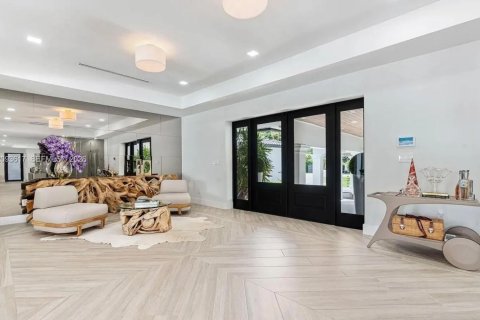Casa en venta en Southwest Ranches, Florida, 5 dormitorios, 385.17 m2 № 2382139 - foto 9