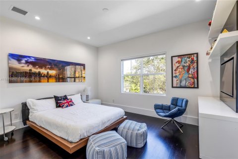 Villa ou maison à vendre à Pinecrest, Floride: 7 chambres, 522.11 m2 № 1980775 - photo 28