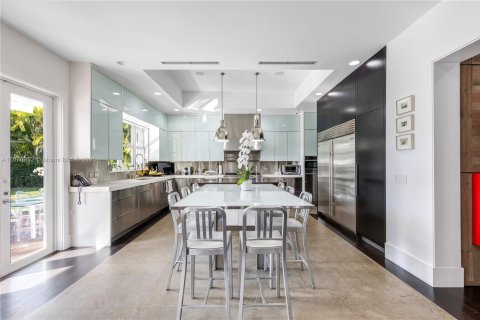 Villa ou maison à vendre à Pinecrest, Floride: 7 chambres, 522.11 m2 № 1980775 - photo 9