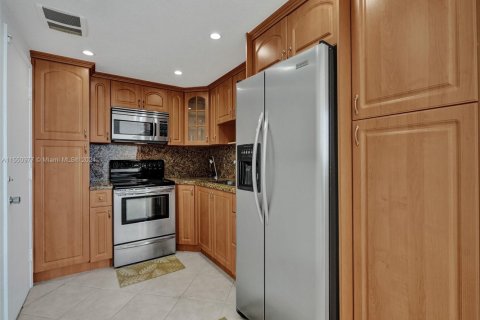 Copropriété à vendre à Miami Beach, Floride: 2 chambres, 89.56 m2 № 2023175 - photo 8