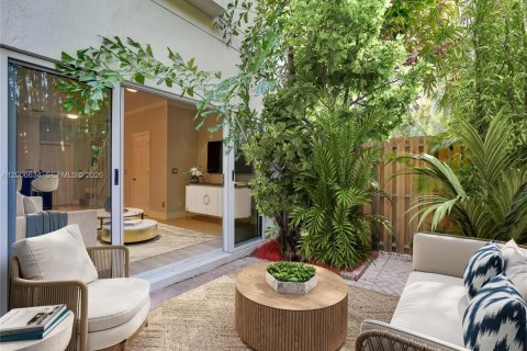 Touwnhouse à louer à Fort Lauderdale, Floride: 2 chambres, 113.71 m2 № 2071337 - photo 28
