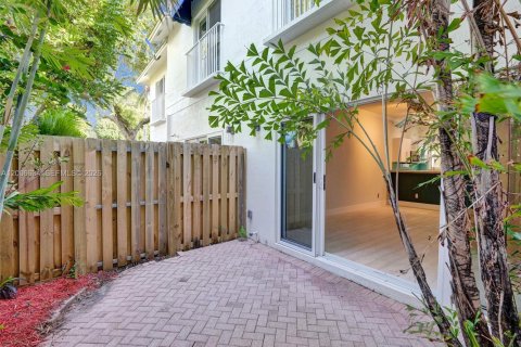 Touwnhouse à louer à Fort Lauderdale, Floride: 2 chambres, 113.71 m2 № 2071337 - photo 26