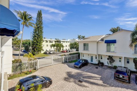 Touwnhouse à louer à Fort Lauderdale, Floride: 2 chambres, 113.71 m2 № 2071337 - photo 29