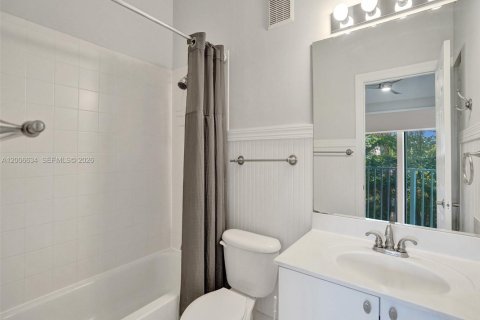 Touwnhouse à louer à Fort Lauderdale, Floride: 2 chambres, 113.71 m2 № 2071337 - photo 18