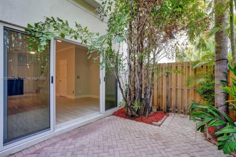 Touwnhouse à louer à Fort Lauderdale, Floride: 2 chambres, 113.71 m2 № 2071337 - photo 27