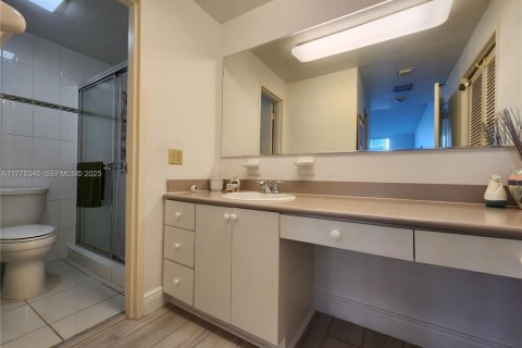 Снять в аренду кондоминиум в Холливуд, Флорида 2 спальни, 102.19м2, № 2034220 - фото 9