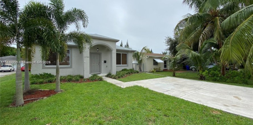 Villa ou maison à Hollywood, Floride 3 chambres, 148.64 m2 № 1848398