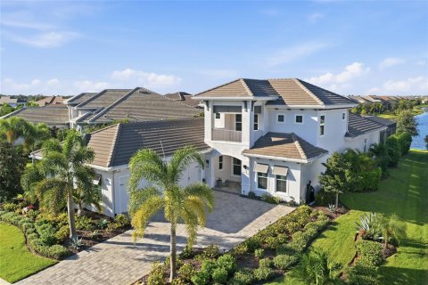 Villa ou maison à vendre à Lakewood Ranch, Floride: 5 chambres, 343.92 m2 № 2430765 - photo 4