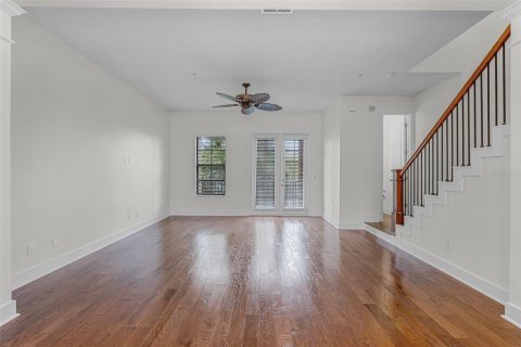 Adosado en venta en Orlando, Florida, 3 dormitorios, 203.08 m2 № 1805251 - foto 4