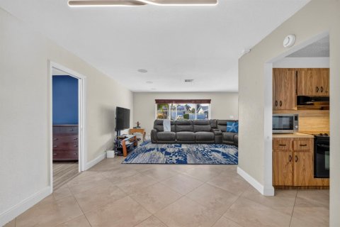 Villa ou maison à vendre à Deerfield Beach, Floride: 3 chambres, 173.26 m2 № 2431284 - photo 20