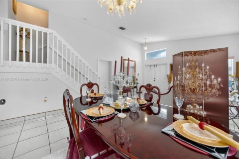 House in Homestead, Florida 4 bedrooms, 196.02 sq.m. № 1923980 - photo 5