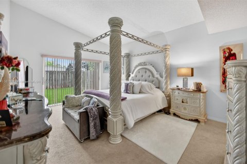 House in Homestead, Florida 4 bedrooms, 196.02 sq.m. № 1923980 - photo 10