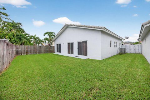 House in Homestead, Florida 4 bedrooms, 196.02 sq.m. № 1923980 - photo 17