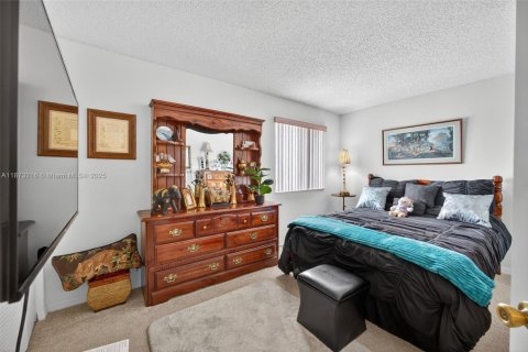 House in Homestead, Florida 4 bedrooms, 196.02 sq.m. № 1923980 - photo 16