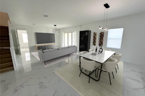 Casa en venta en Davie, Florida, 5 dormitorios, 361.2 m2 № 1882102 - foto 5