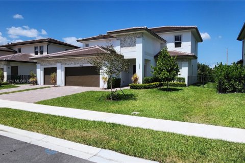 Casa en venta en Davie, Florida, 5 dormitorios, 361.2 m2 № 1882102 - foto 2