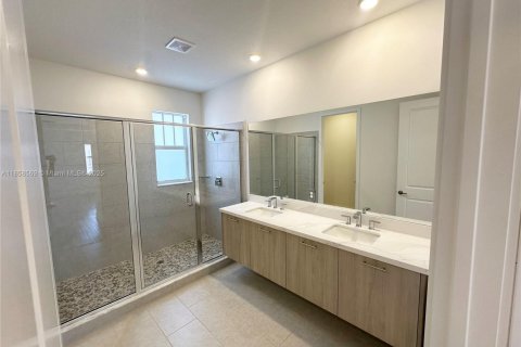 Casa en venta en Davie, Florida, 5 dormitorios, 361.2 m2 № 1882102 - foto 20