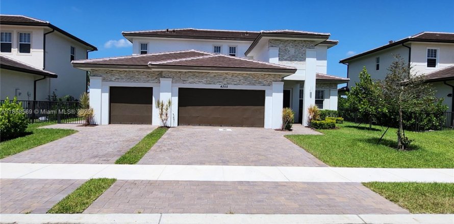 Casa en Davie, Florida 5 dormitorios, 361.2 m2 № 1882102