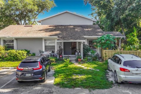 Townhouse in Lutz, Florida 3 bedrooms, 107.77 sq.m. № 2197974