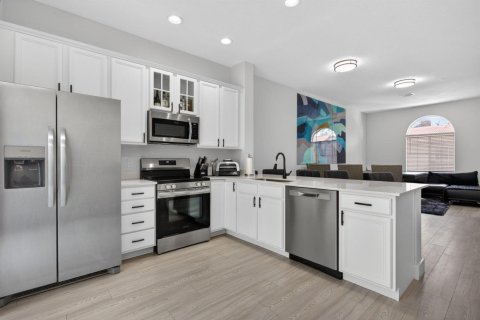 Touwnhouse à louer à Pompano Beach, Floride: 3 chambres, 160.54 m2 № 2178020 - photo 8