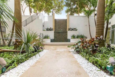 Купить кондоминиум в Холливуд, Флорида 1 спальня, 69.21м2, № 1936555 - фото 4