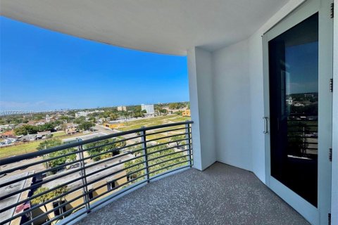 Купить кондоминиум в Холливуд, Флорида 1 спальня, 69.21м2, № 1936555 - фото 23