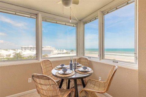 Condo in New Smyrna Beach, Florida, 1 bedroom  № 1717995 - photo 4