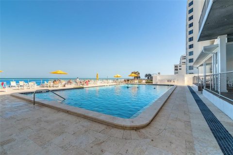 Condo in New Smyrna Beach, Florida, 1 bedroom  № 1717995 - photo 6