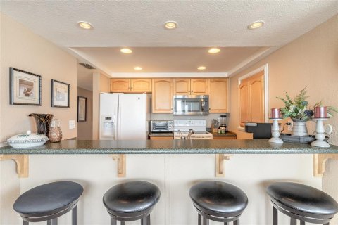 Condo in New Smyrna Beach, Florida, 1 bedroom  № 1717995 - photo 5