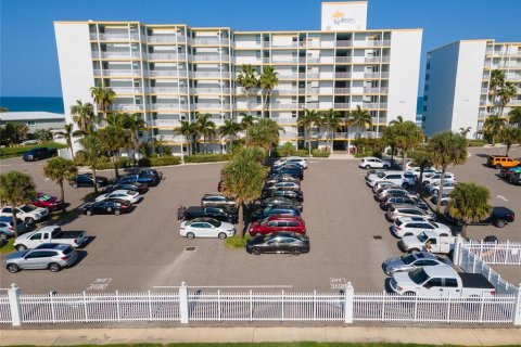 Condo in New Smyrna Beach, Florida, 1 bedroom  № 1717995 - photo 21