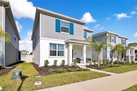 House in Clermont, Florida 4 bedrooms, 203.08 sq.m. № 2166121 - photo 2