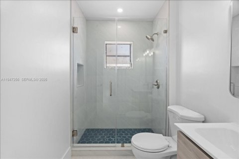 Снять в аренду виллу или дом в Майами, Флорида 3 спальни, 183.2м2, № 2003495 - фото 17