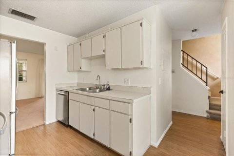Townhouse in Orlando, Florida 3 bedrooms, 93.65 sq.m. № 1849578 - photo 5