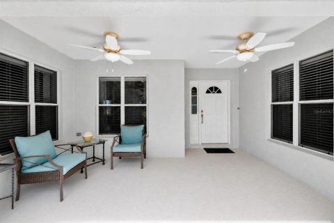 Villa ou maison à vendre à Leesburg, Floride: 3 chambres, 212 m2 № 2149837 - photo 4