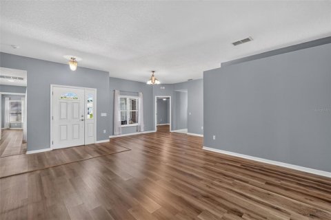 Villa ou maison à vendre à Leesburg, Floride: 3 chambres, 212 m2 № 2149837 - photo 10