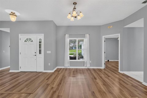 Villa ou maison à vendre à Leesburg, Floride: 3 chambres, 212 m2 № 2149837 - photo 9