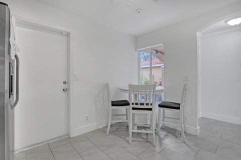 Adosado en venta en West Palm Beach, Florida, 3 dormitorios, 144.93 m2 № 2273674 - foto 13