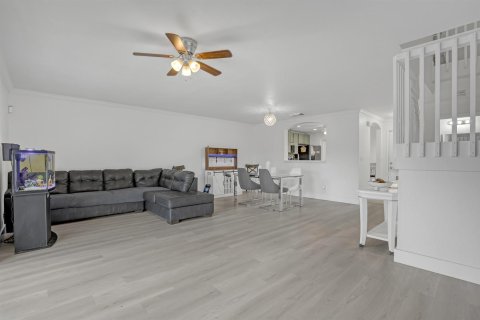 Adosado en venta en West Palm Beach, Florida, 3 dormitorios, 144.93 m2 № 2273674 - foto 11
