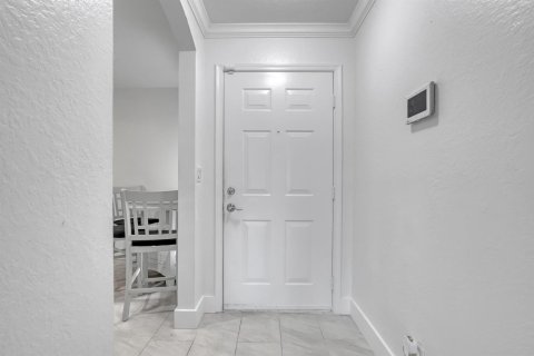 Adosado en venta en West Palm Beach, Florida, 3 dormitorios, 144.93 m2 № 2273674 - foto 6