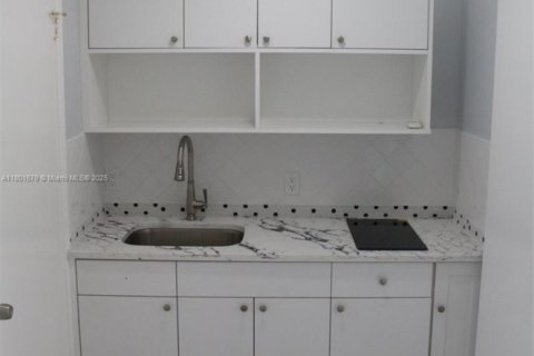 Appartement à louer à Hollywood, Floride: 1 chambre, 264.68 m2 № 1728444 - photo 4