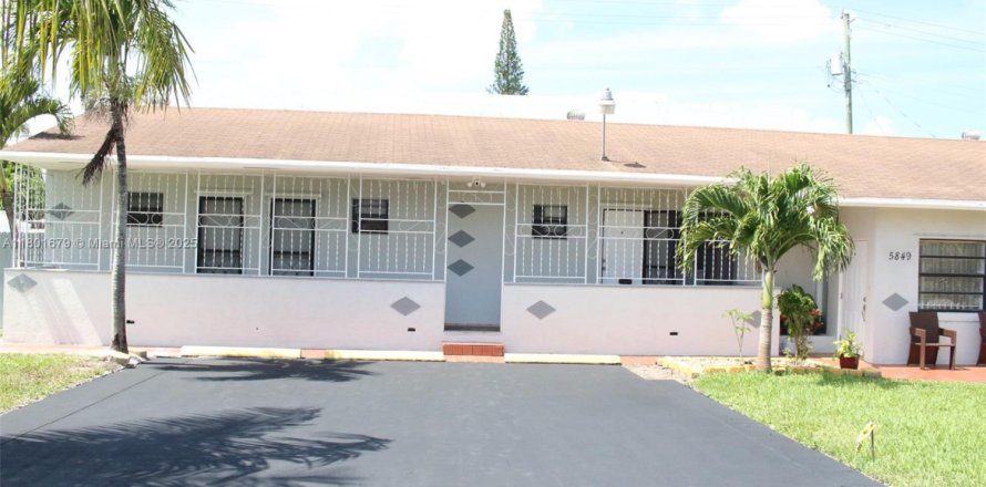 Appartement à Hollywood, Floride 1 chambre, 264.68 m2 № 1728444
