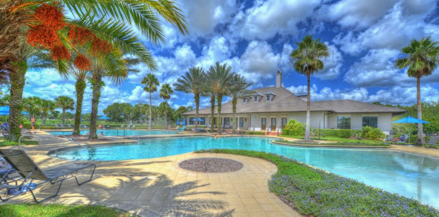 House in Plantation Bay in Ormond Beach, Florida 2 bedrooms, 145 sq.m. № 555567