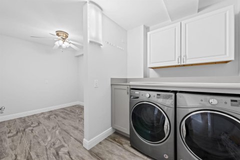 Condo in Davie, Florida, 2 bedrooms № 2265731 - photo 8