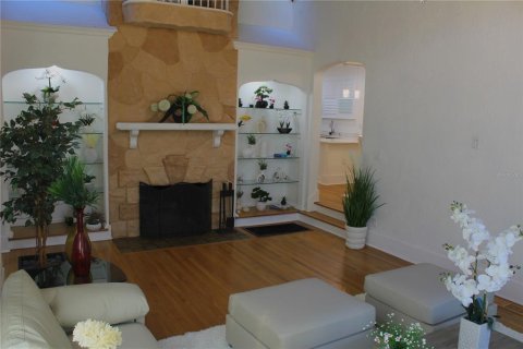 Villa ou maison à vendre à Orlando, Floride: 4 chambres, 278.8 m2 № 2426969 - photo 11