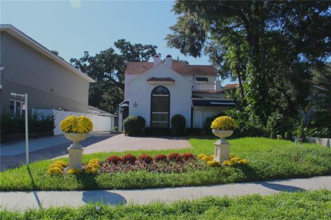 Villa ou maison à vendre à Orlando, Floride: 4 chambres, 278.8 m2 № 2426969 - photo 4